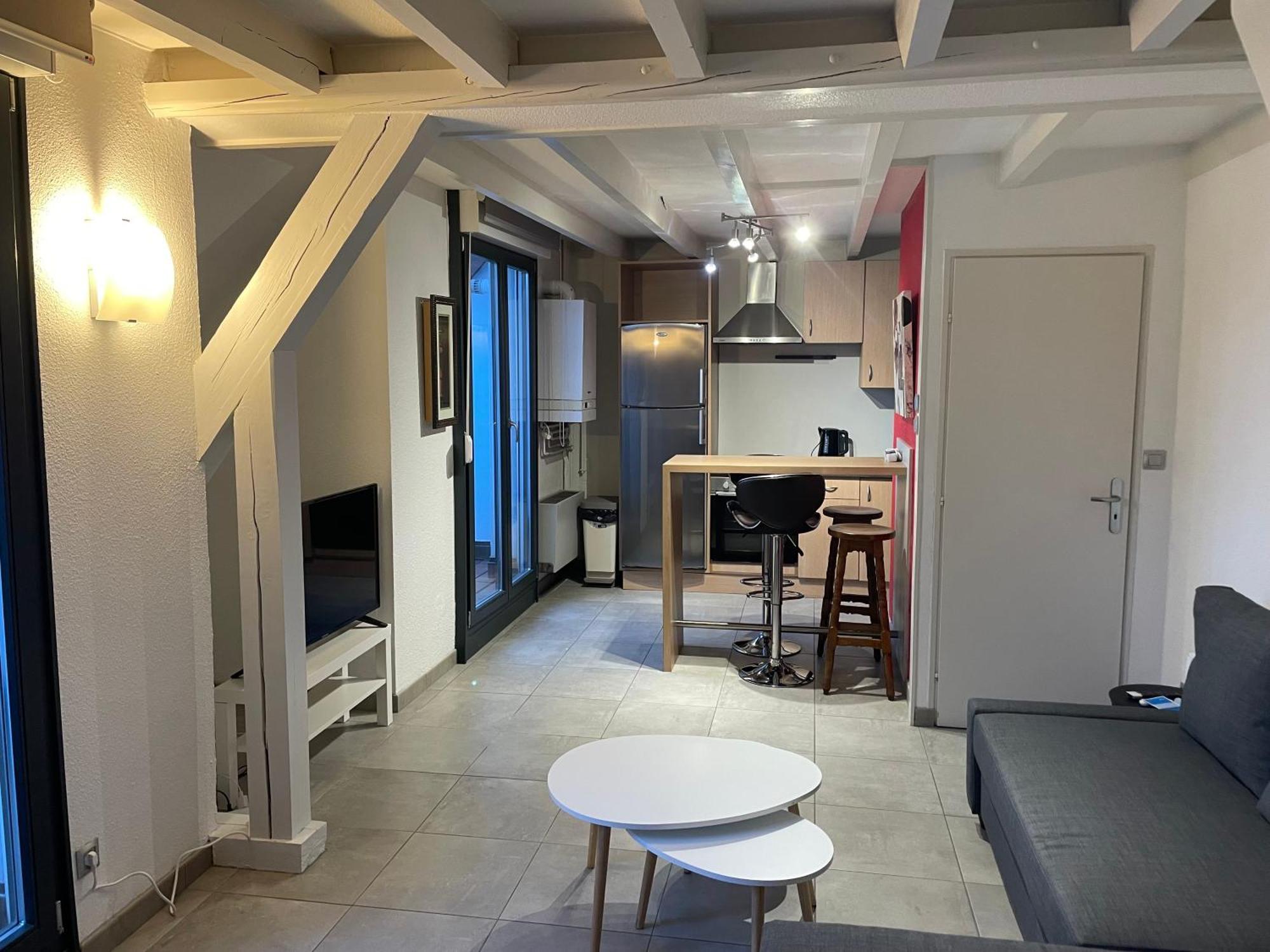 Fathala - Appartement Lumineux En Dernier Etage - Face A La Gare Routiere Sarrebourg Exteriör bild