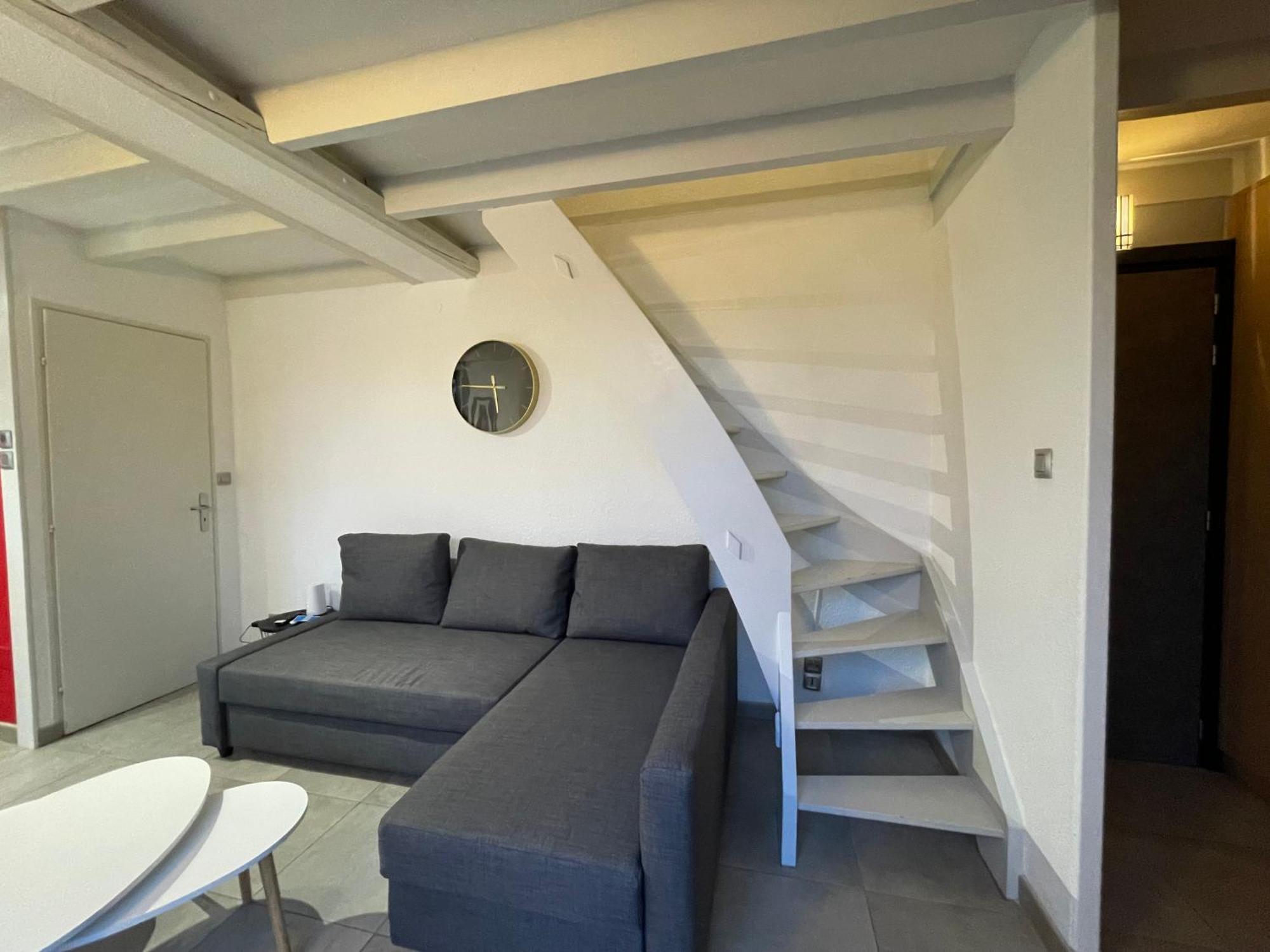 Fathala - Appartement Lumineux En Dernier Etage - Face A La Gare Routiere Sarrebourg Exteriör bild
